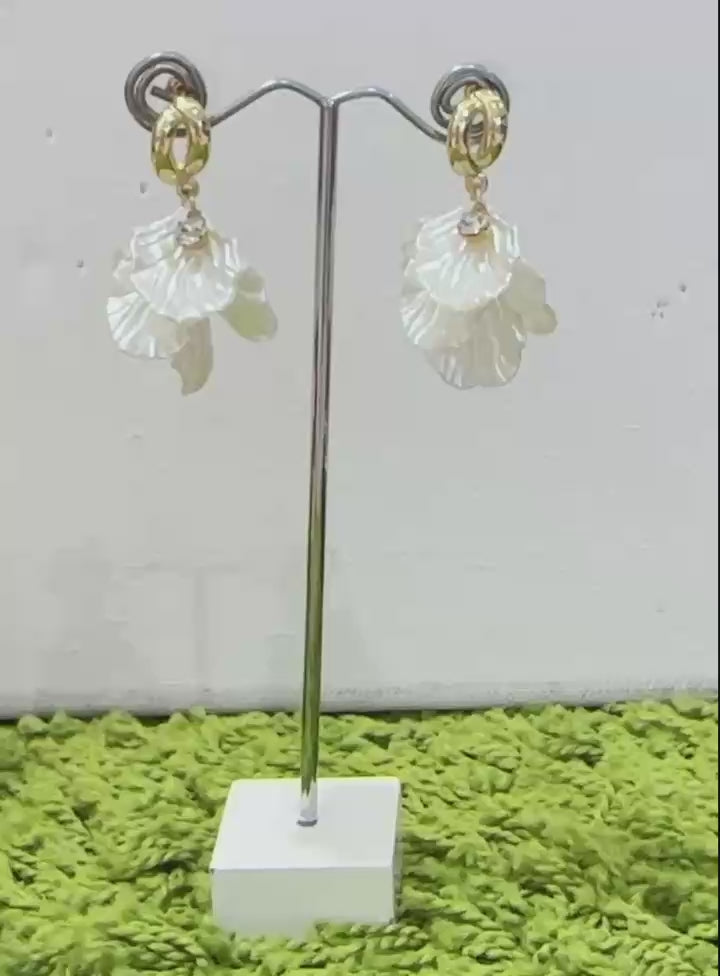 Gold Alloy Ear Pendants with Shell and Flower